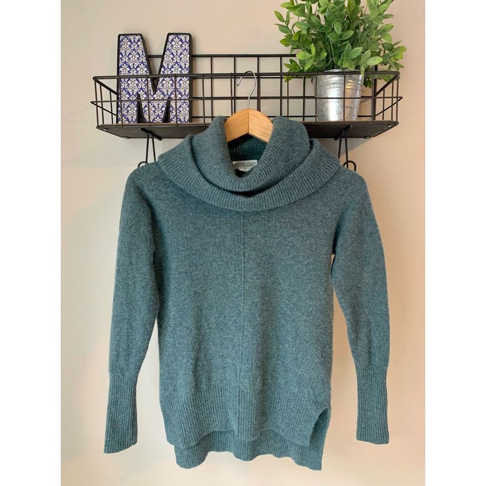 100% Cashmere Adrienne Vittadini cowl neck sweater